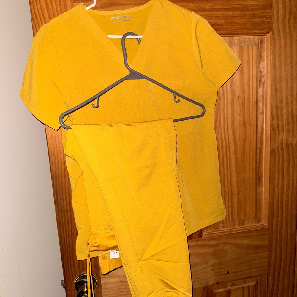 Mandala Medical Scrub Set - Yellow Top and jogger Pants